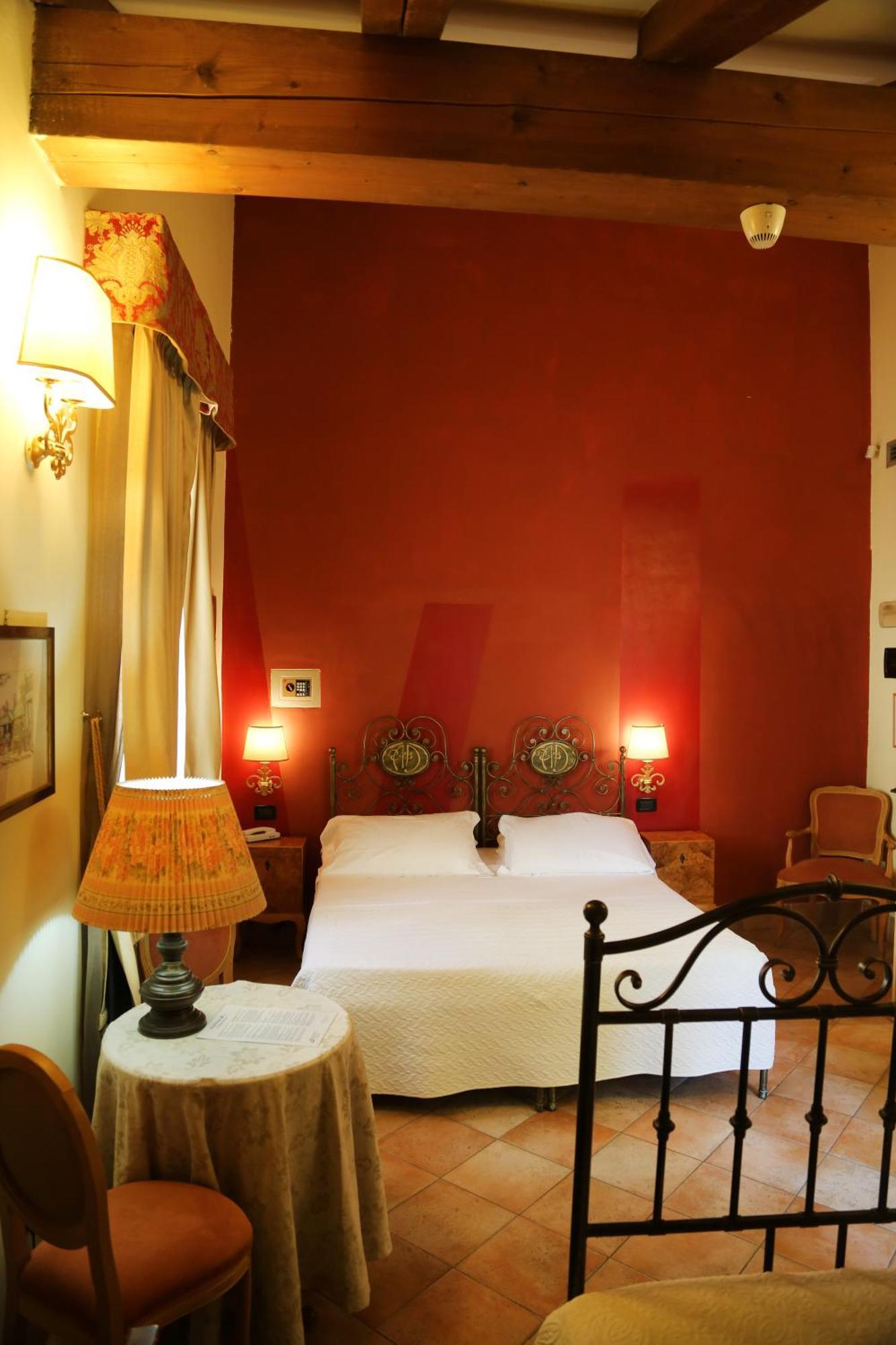 Albergo Delle Drapperie بولونيا المظهر الخارجي الصورة
