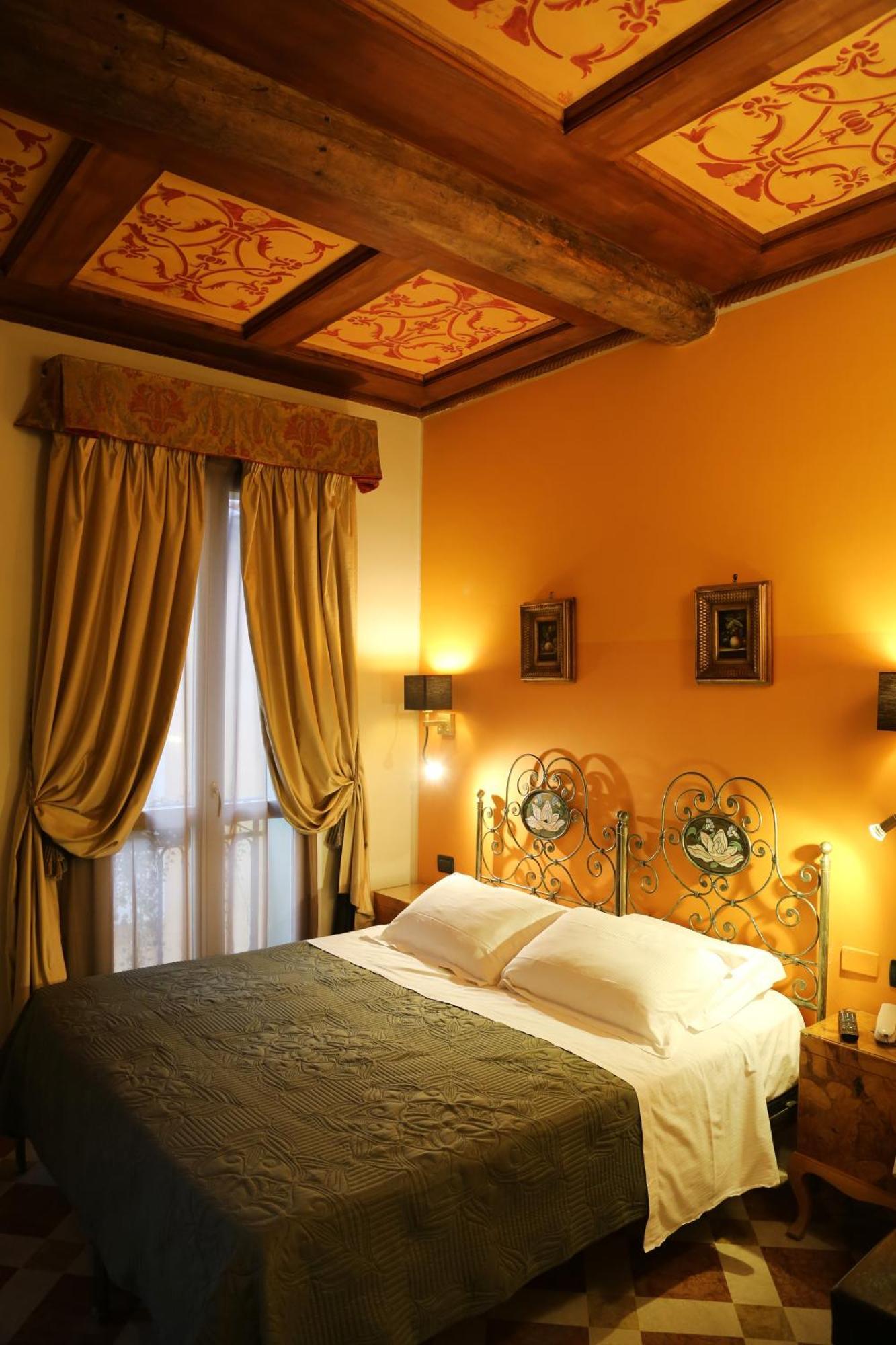 Albergo Delle Drapperie بولونيا المظهر الخارجي الصورة
