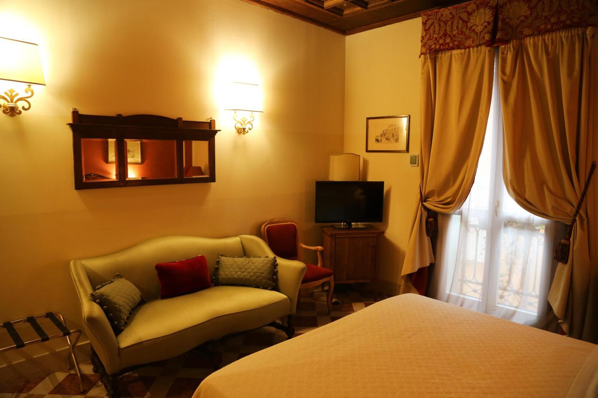 Albergo Delle Drapperie بولونيا المظهر الخارجي الصورة